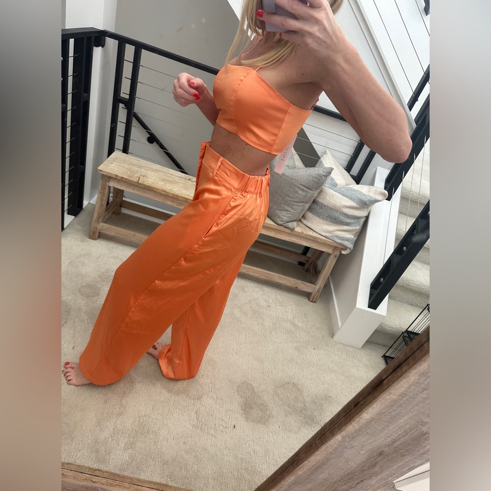 House of Harlow 1960 Orange Satin Crop Top Wide Leg Pant Set | NWT S & M - Picture 5 of 13